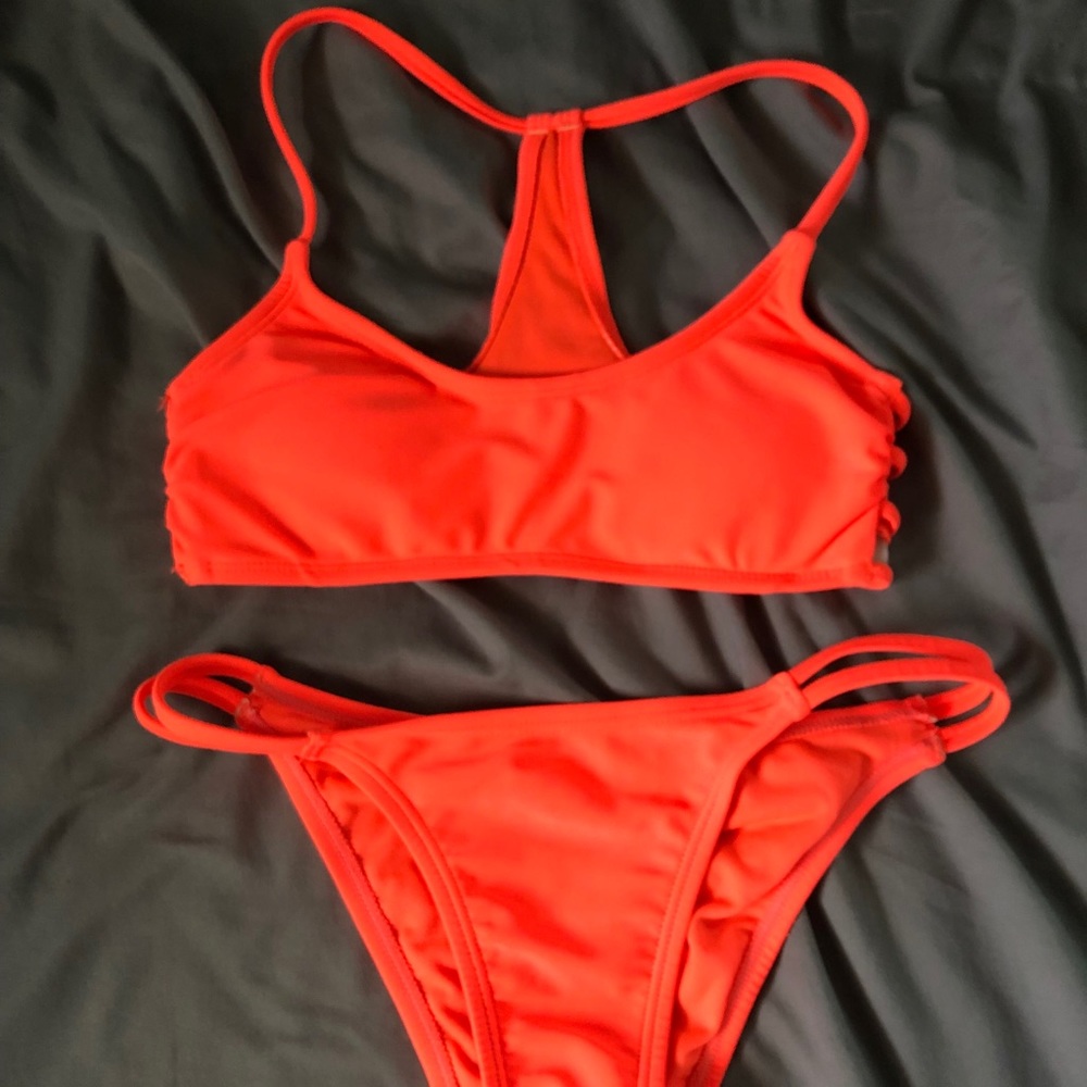 Xhilaration bikinis set